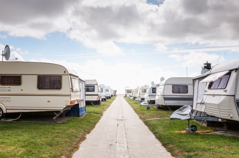 How to site caravans