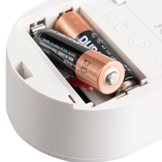 KEK5DCO - Kidde 10 Year Digital Carbon Monoxide Alarm Closeup Batteries