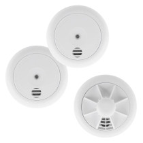 ultrafire ubs1 10 year sealed battery kit showing two smoke alarms and one heat alarm in a group view