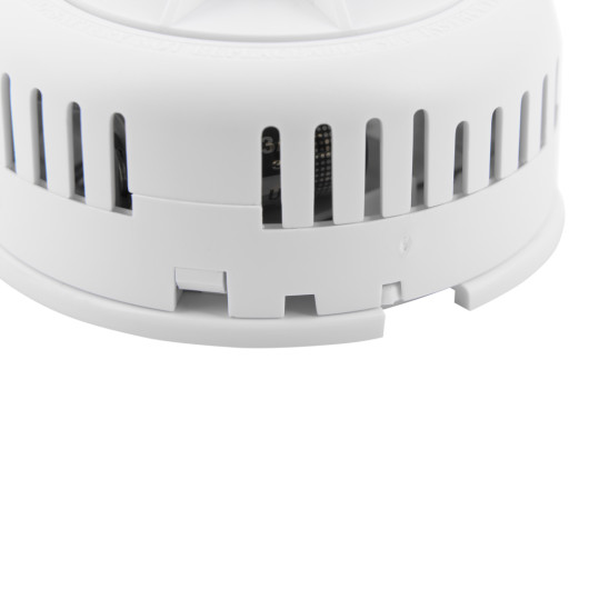 Close up of vents on the white ultra fire heat alarm showing the side ventilation slots