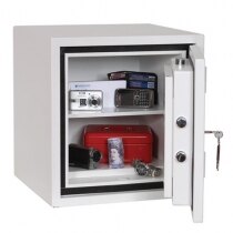 The Phoenix Citadel 1192 safe is supplied with one shelf as standard