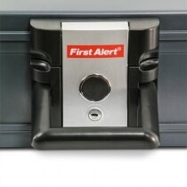First Alert 2017FE fire and waterproof chest convenient carry handle