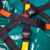 Colour coded cross straps help to securely cocoon the individual.