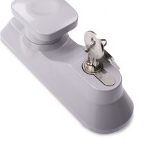 Supplied with Euro profile cylinder and 3 keys as standard