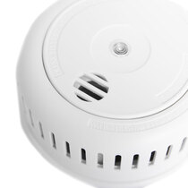 Optical smoke sensor suitable for hallways, landings, living rooms, and bedrooms