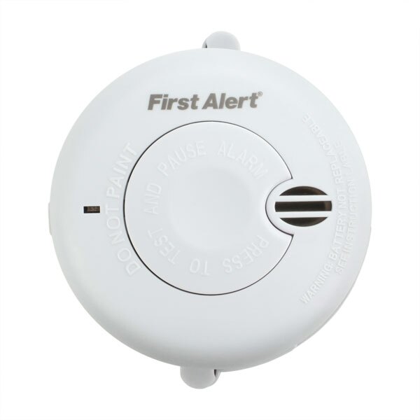 Battery Powered Optical Smoke Alarm with Test and Hush Button - First Alert SA700UK