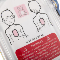 Cartridge holds 1 pair of defibrillator paediatric training pads