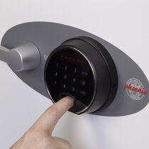 Fingerprint lock option can store up to 128 fingerprints