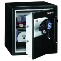 Sentry QE4531 Fire Safe is suitable for storing digital media